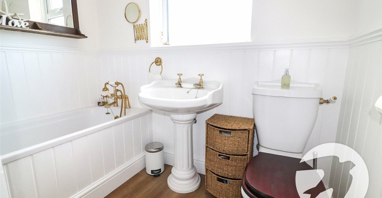 3 bedroom house for sale in Erith | Robinson Jackson