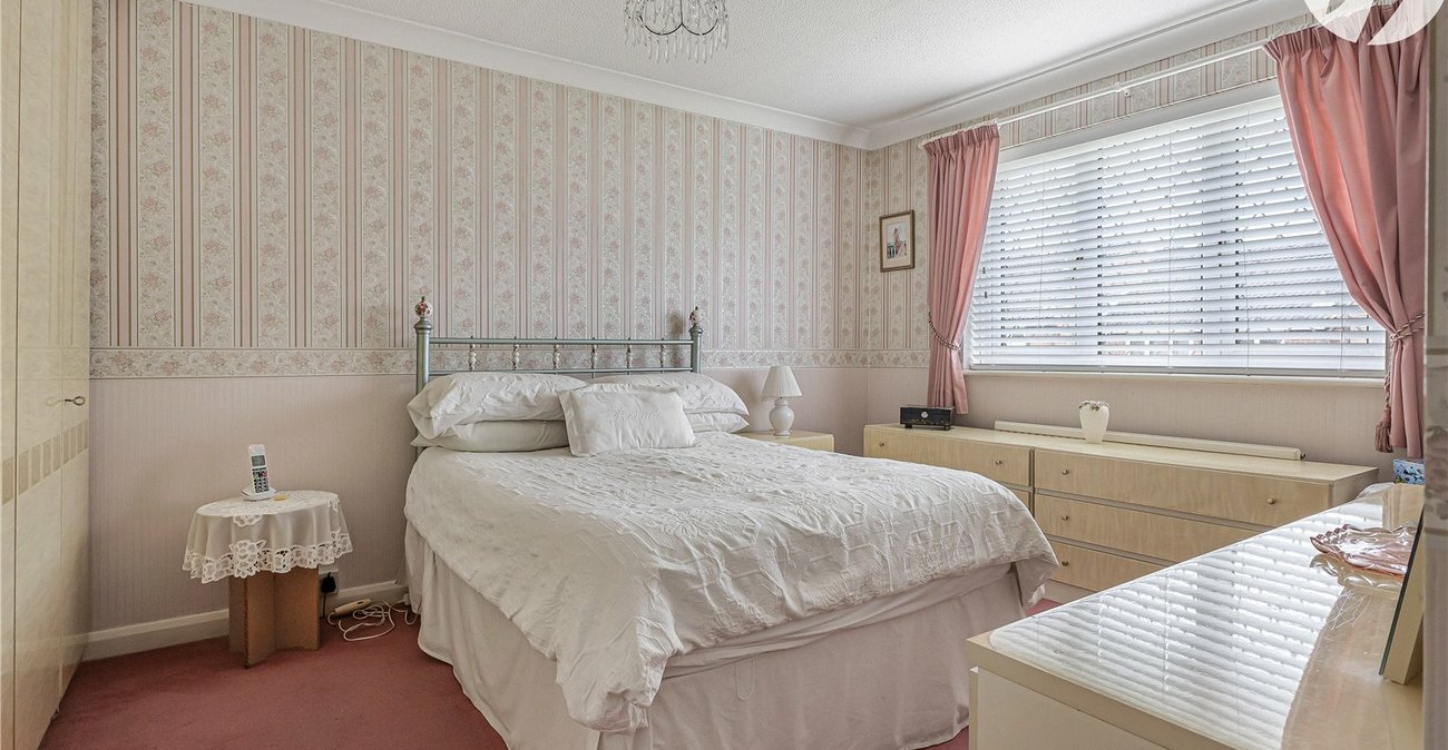 3 bedroom house for sale in Swanley | Robinson Jackson