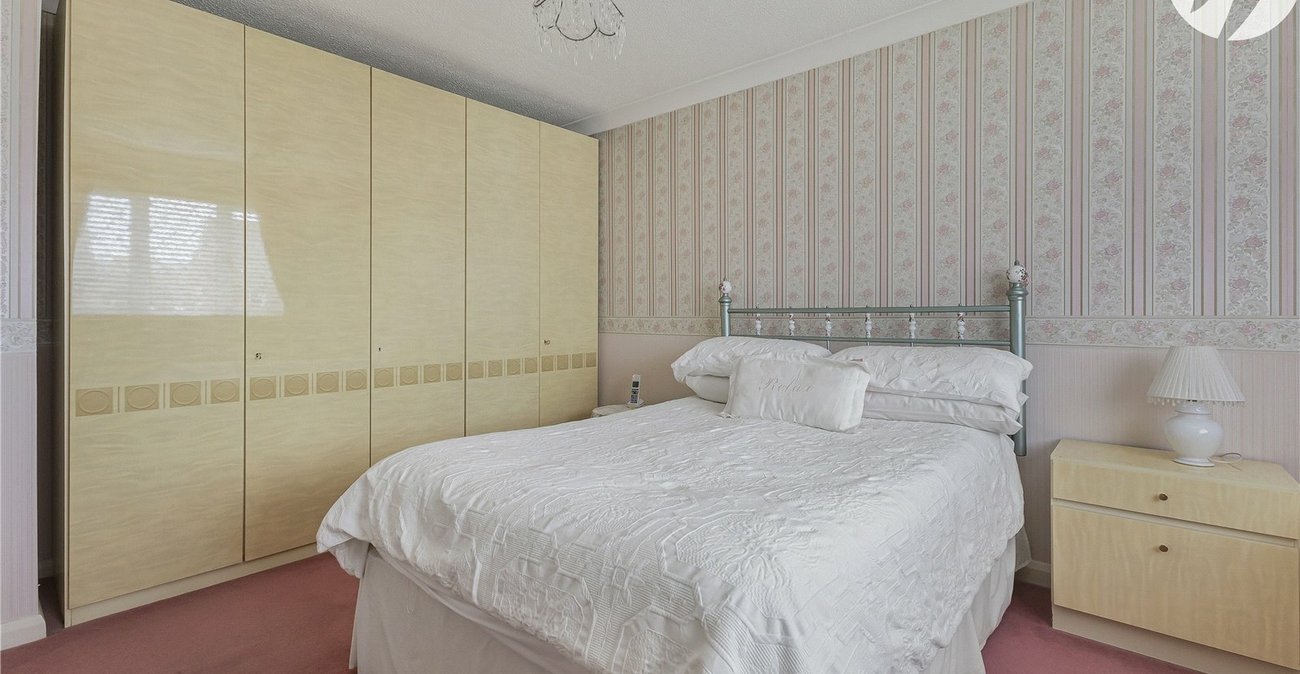 3 bedroom house for sale in Swanley | Robinson Jackson