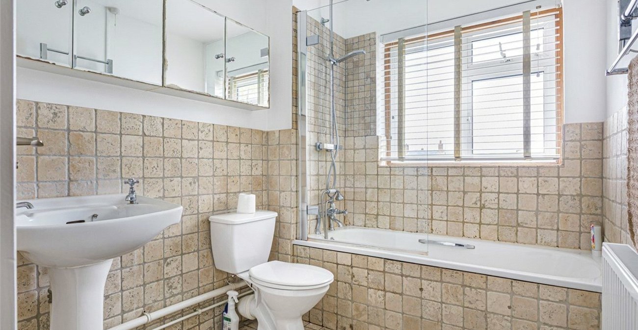 3 bedroom house for sale in Crofton | Robinson Jackson