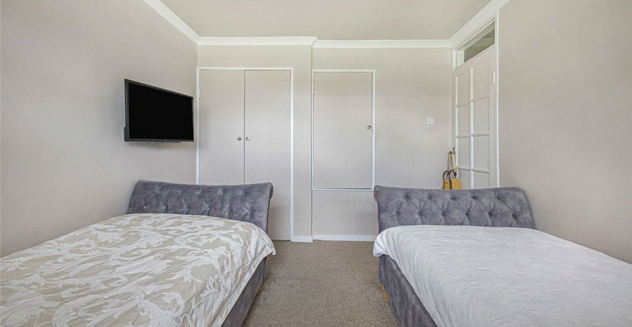 3 bedroom house for sale in Crofton | Robinson Jackson