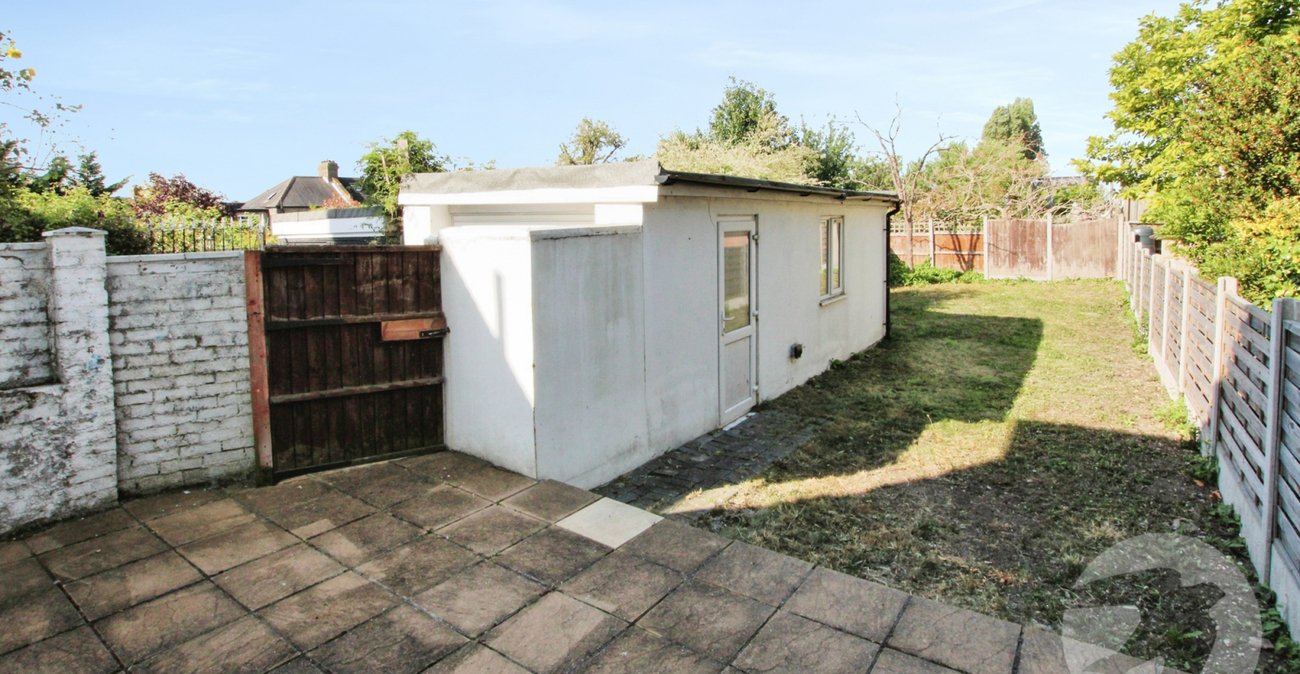 3 bedroom house for sale in Eltham | Robinson Jackson