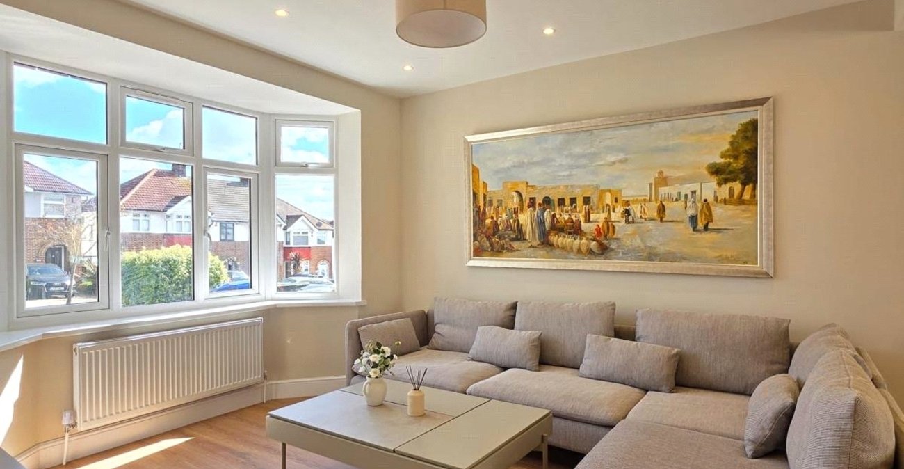 5 bedroom house for sale in London | Robinson Jackson