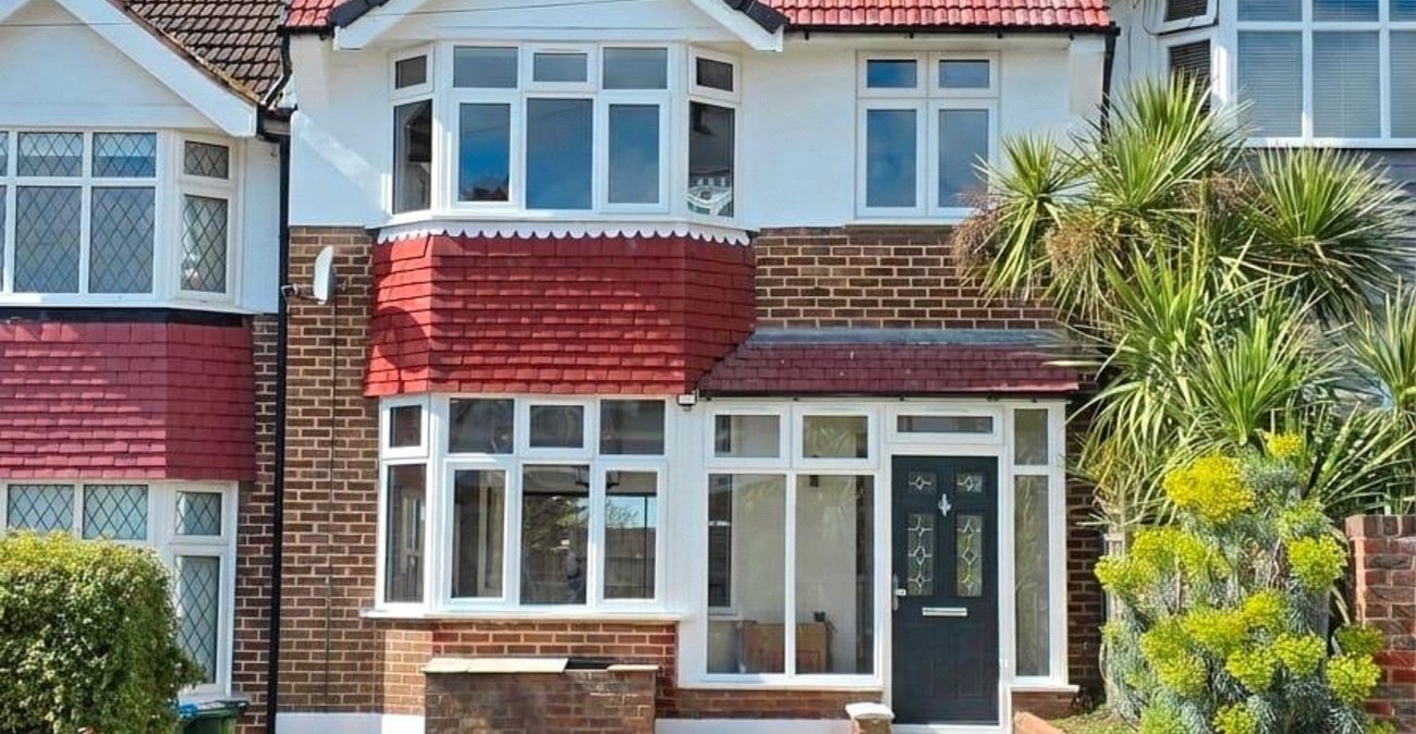 5 bedroom house for sale in London | Robinson Jackson