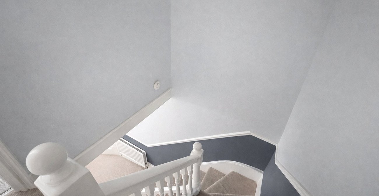 3 bedroom house for sale in London | Robinson Jackson