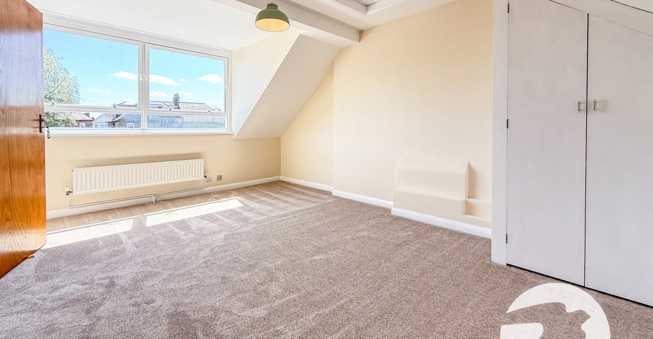6 bedroom house for sale in London | Robinson Jackson