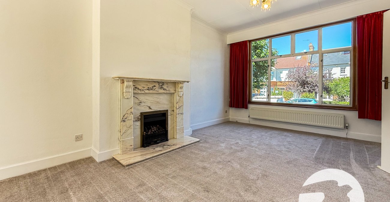 6 bedroom house for sale in London | Robinson Jackson