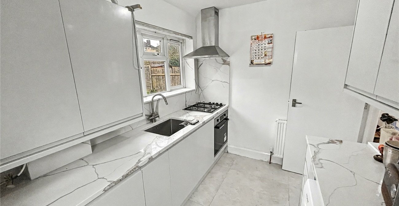 1 bedroom bungalow for sale in Welling | Robinson Jackson