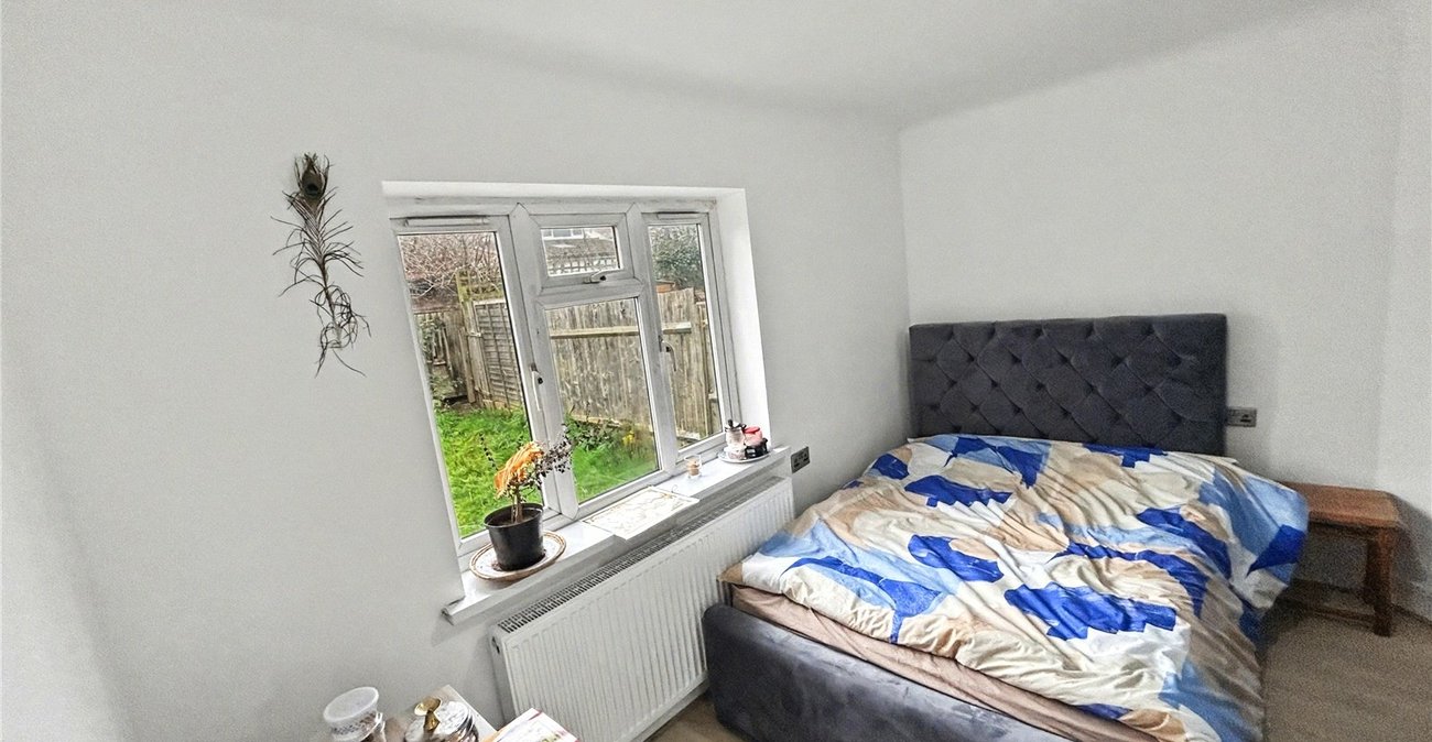 1 bedroom bungalow for sale in Welling | Robinson Jackson