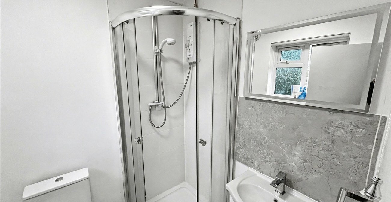 1 bedroom bungalow for sale in Welling | Robinson Jackson