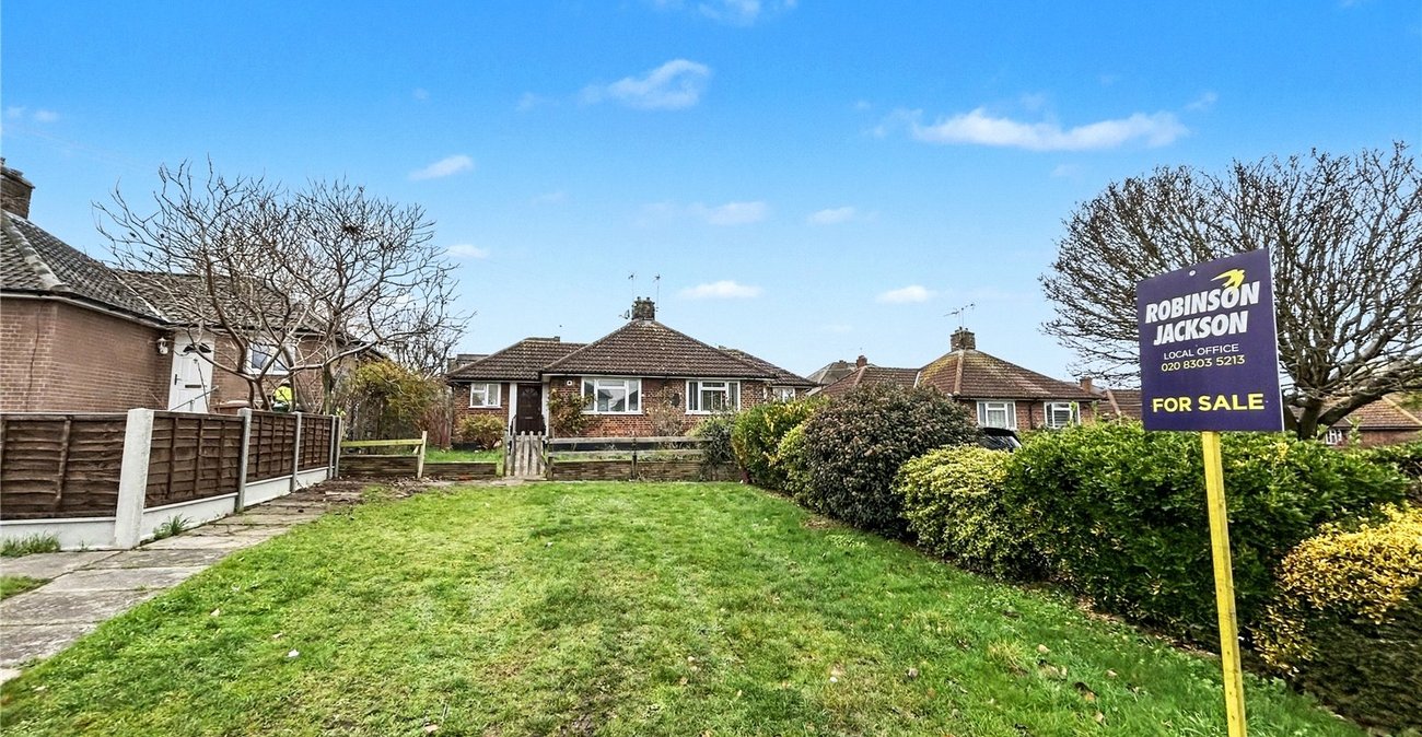 1 bedroom bungalow for sale in Welling | Robinson Jackson