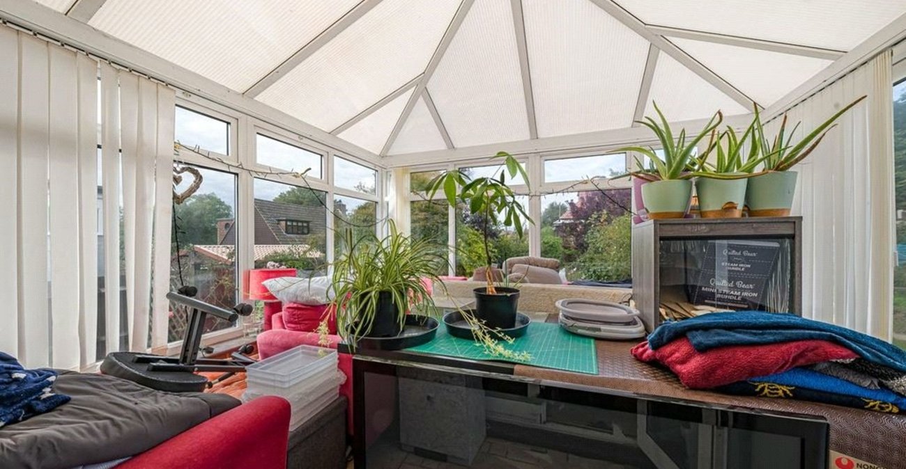 2 bedroom bungalow for sale in Green Street Green | Robinson Jackson