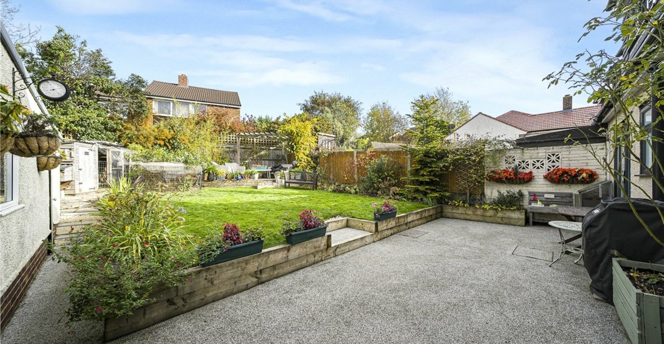 4 bedroom bungalow for sale in Green Street Green | Robinson Jackson