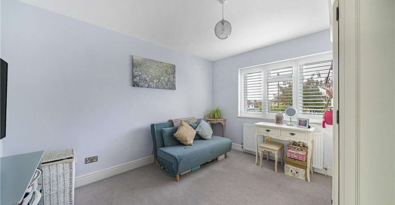 4 bedroom bungalow for sale in Green Street Green | Robinson Jackson