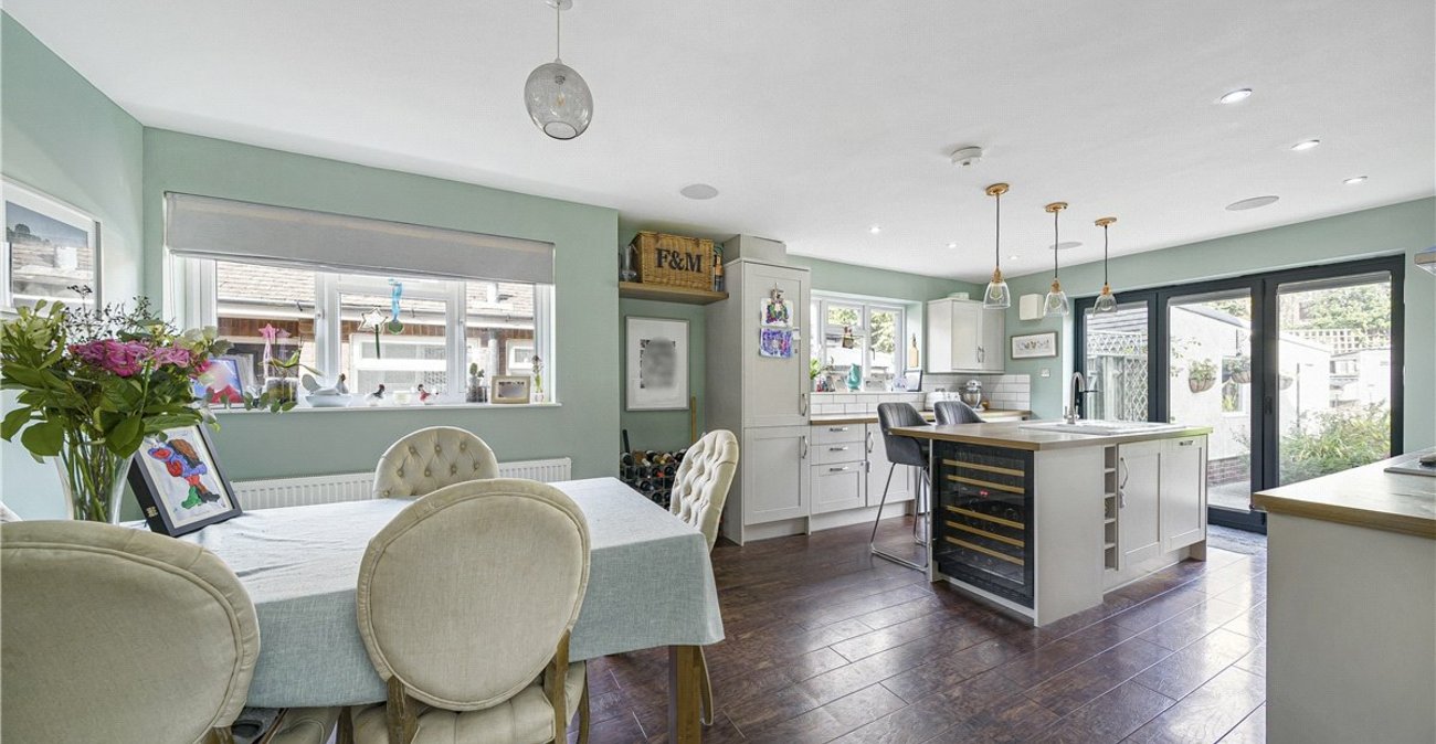 4 bedroom bungalow for sale in Green Street Green | Robinson Jackson