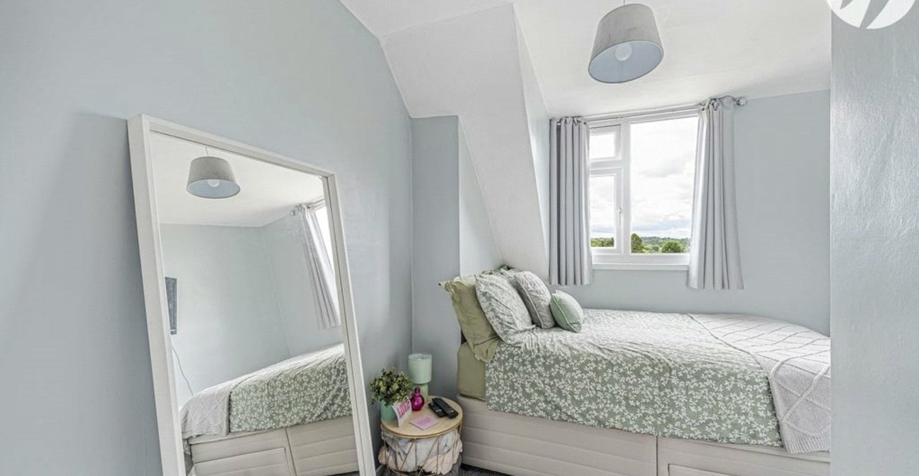 5 bedroom property for sale in Orpington | Robinson Jackson