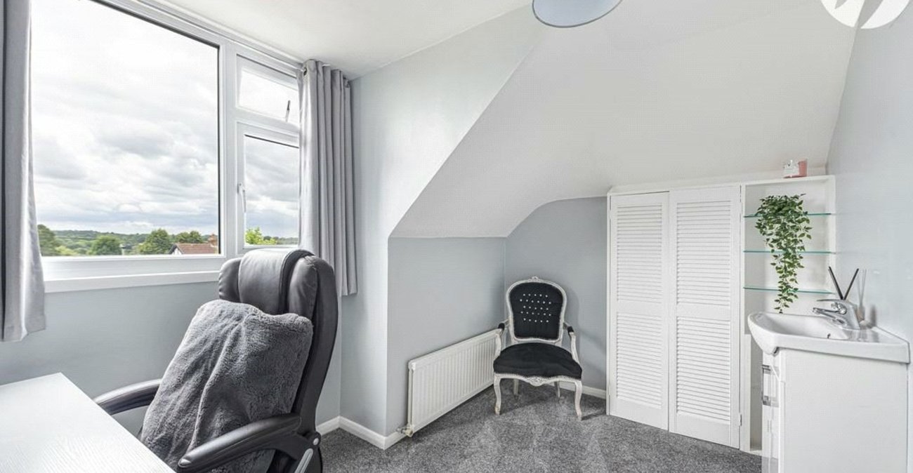 5 bedroom property for sale in Orpington | Robinson Jackson