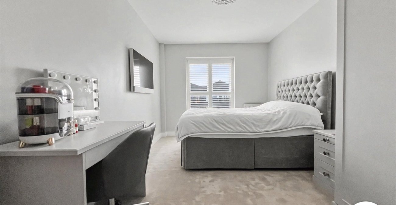 2 bedroom property for sale in Rochester | Robinson Michael & Jackson