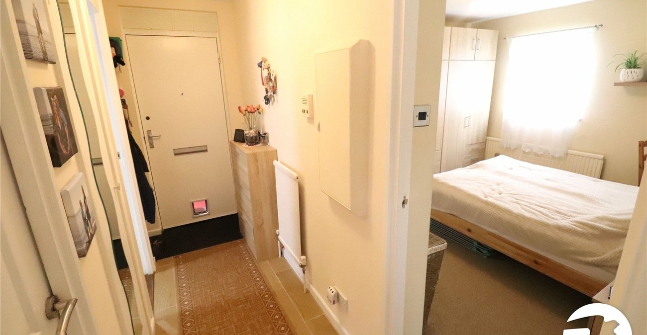 1 bedroom property for sale in Erith | Robinson Jackson