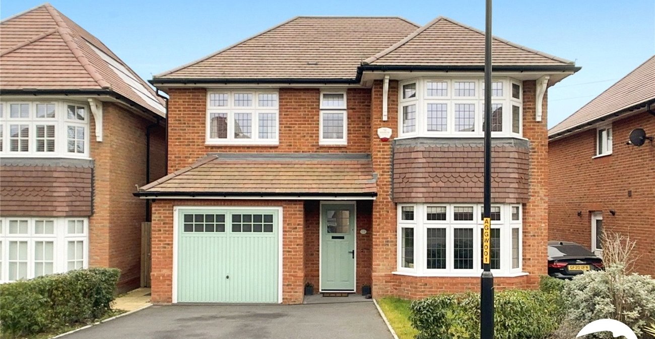 4 bedroom house for sale in Ebbsfleet Green | Robinson Jackson