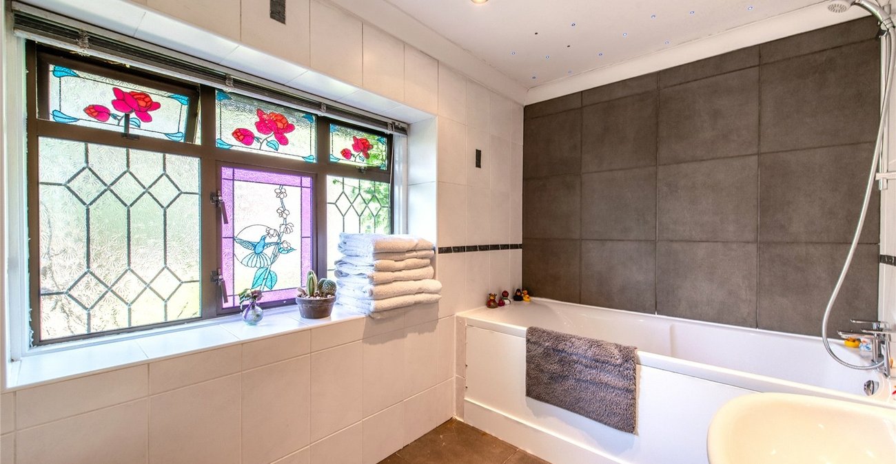 4 bedroom house for sale in Rochester | Robinson Michael & Jackson