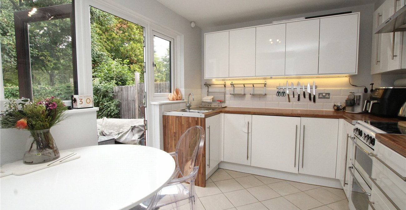 2 bedroom house for sale in Thamesmead | Robinson Jackson