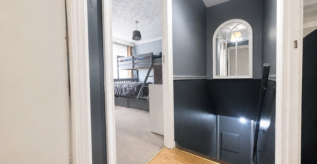 2 bedroom property for sale in Thamesmead | Robinson Jackson