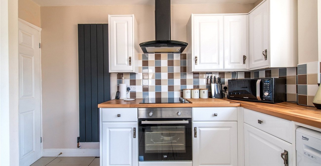 2 bedroom bungalow for sale in Gravesend | Robinson Michael & Jackson
