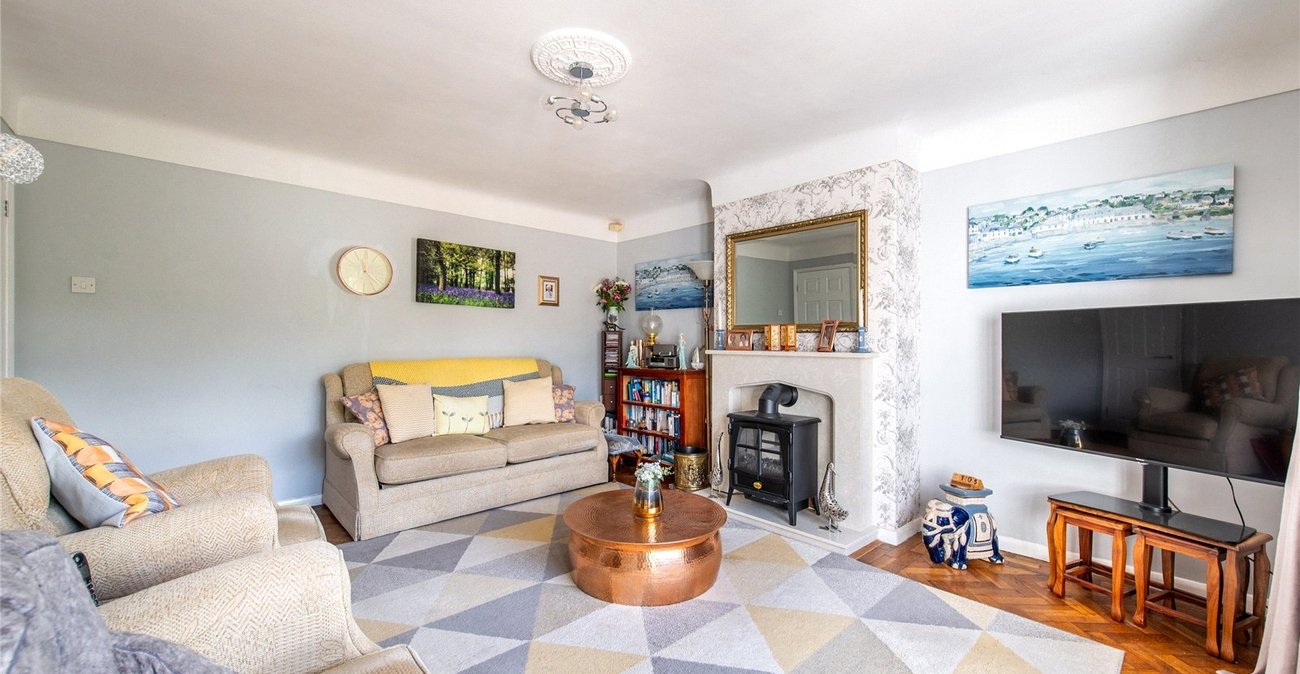 2 bedroom bungalow for sale in Gravesend | Robinson Michael & Jackson