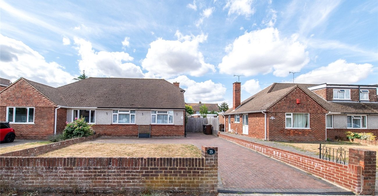 2 bedroom bungalow for sale in Gravesend | Robinson Michael & Jackson
