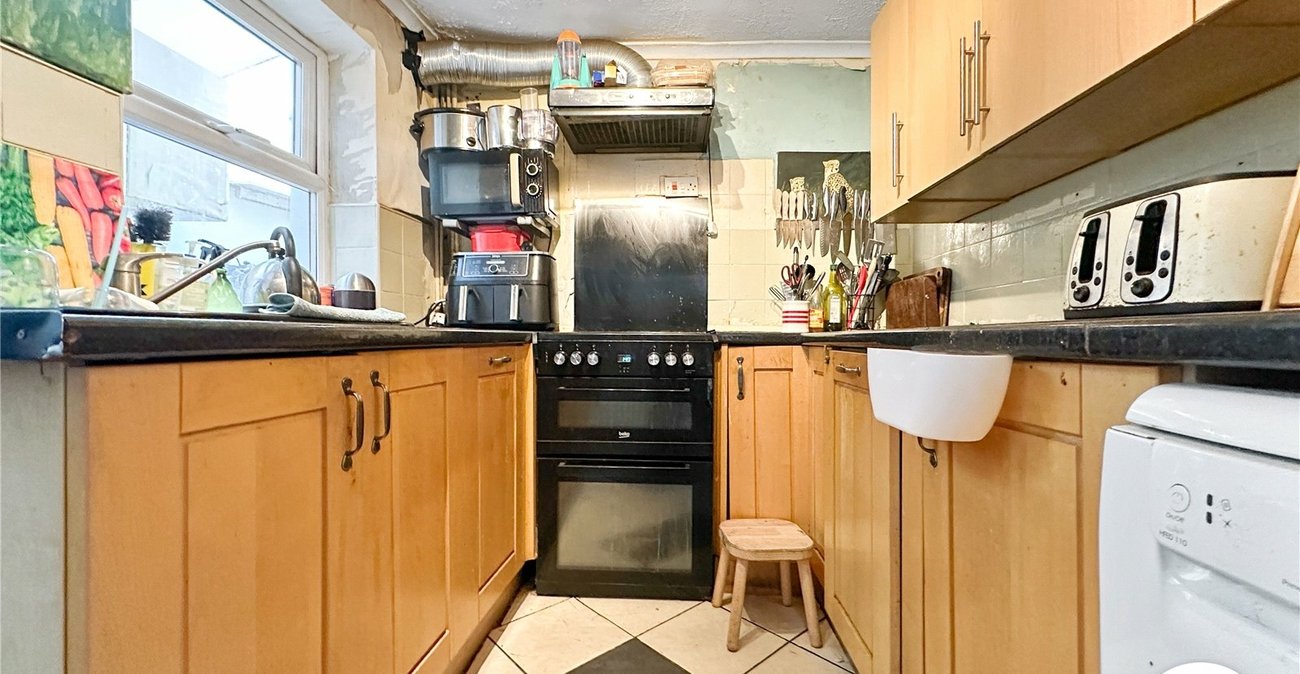 2 bedroom house for sale in Chatham | Robinson Michael & Jackson