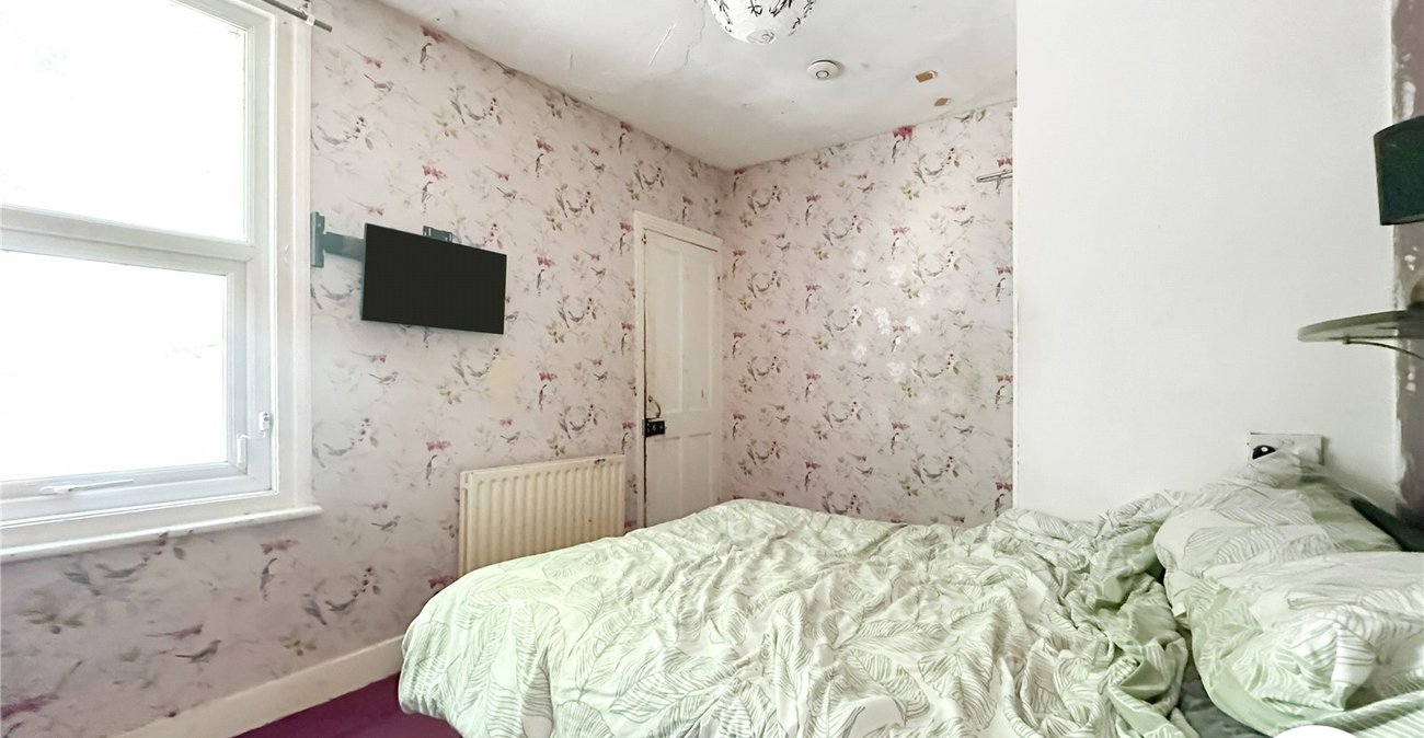 2 bedroom house for sale in Chatham | Robinson Michael & Jackson