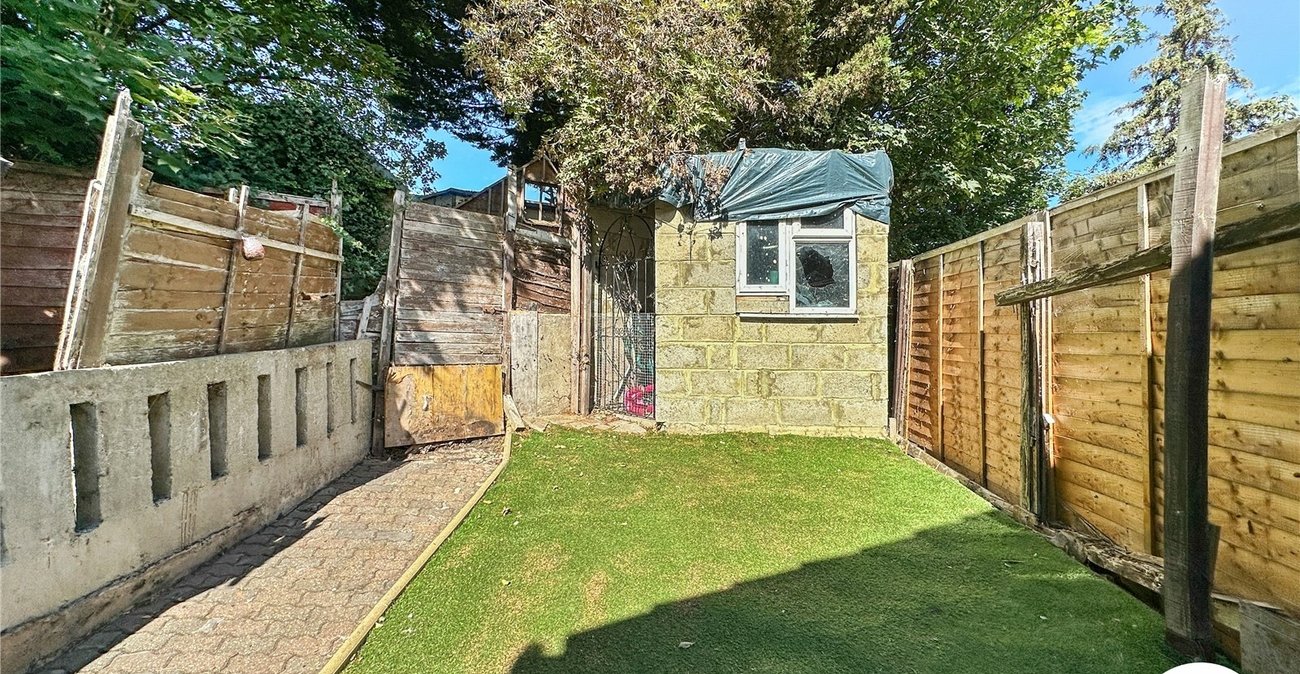 2 bedroom house for sale in Chatham | Robinson Michael & Jackson