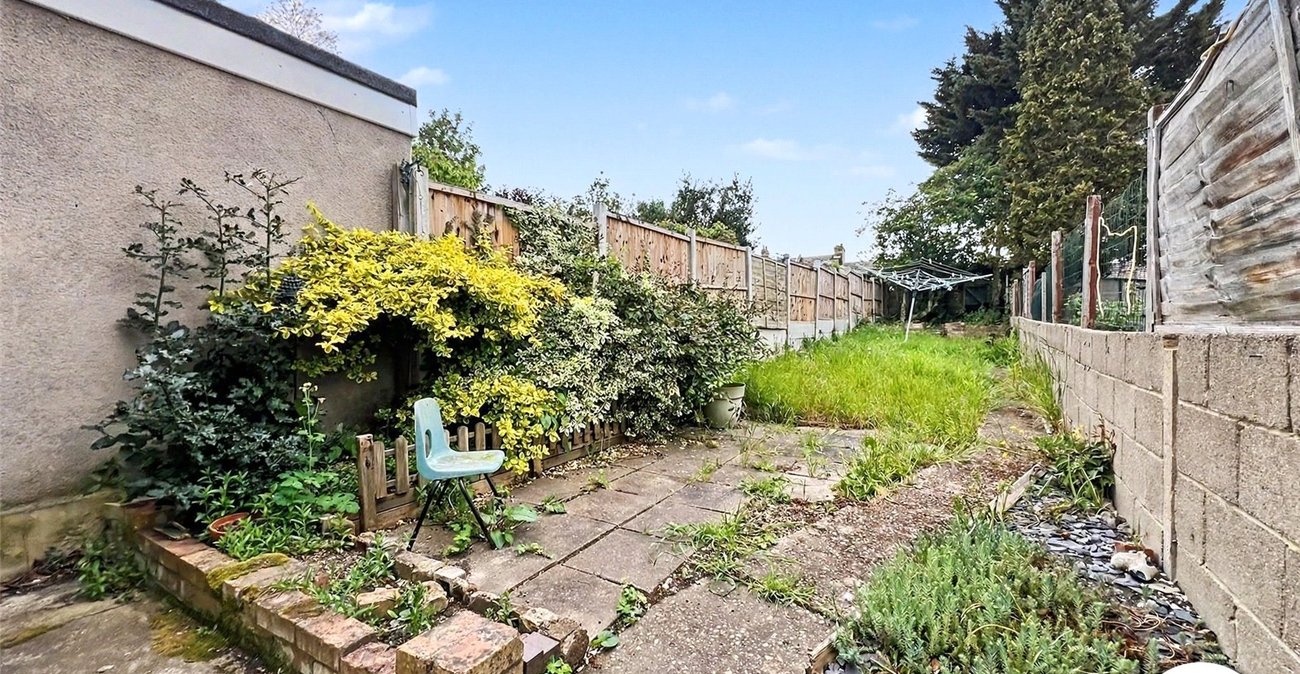 2 bedroom house for sale in Chatham | Robinson Michael & Jackson
