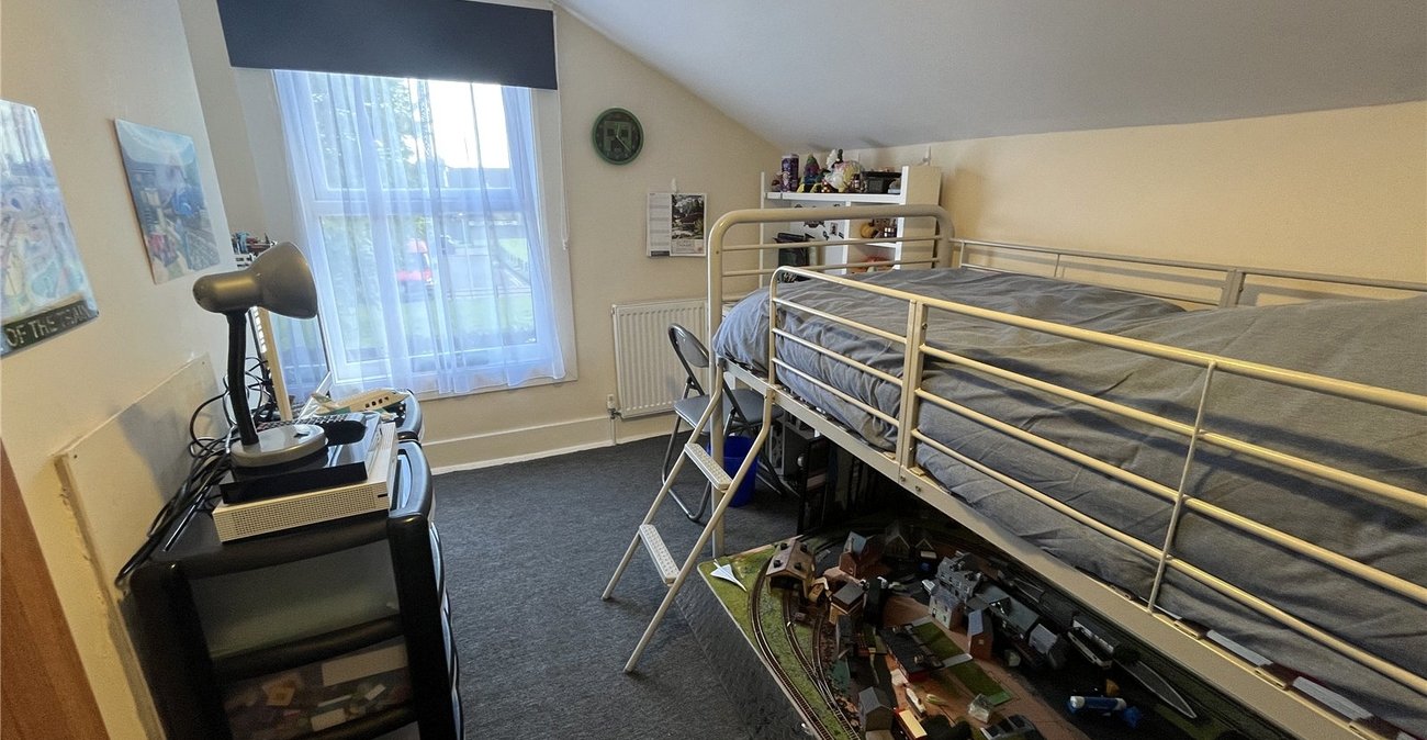 3 bedroom house for sale in Northfleet | Robinson Michael & Jackson
