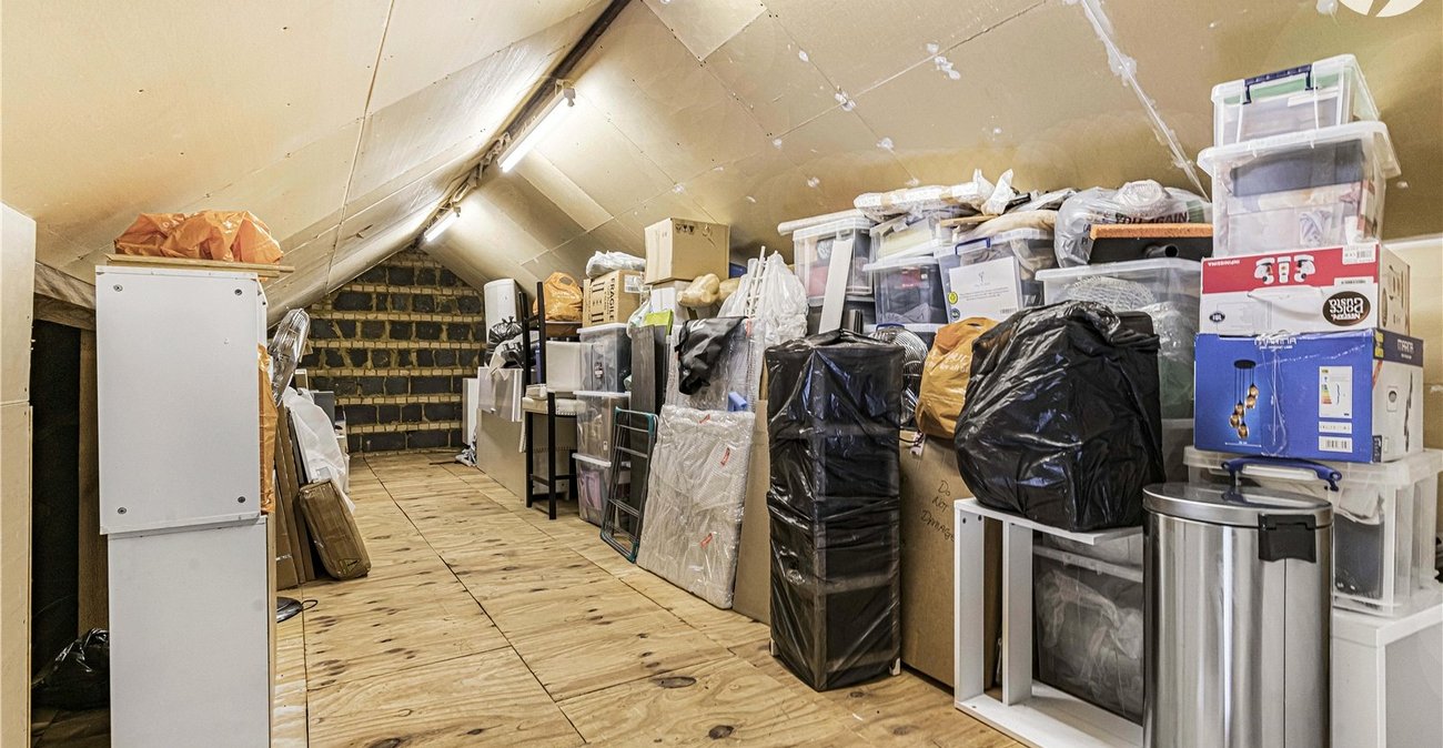 2 bedroom property for sale in Sidcup | Robinson Jackson