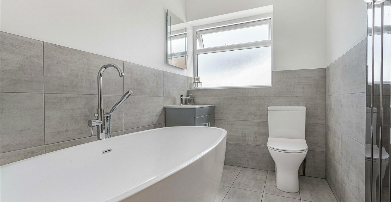 2 bedroom property for sale in Sidcup | Robinson Jackson