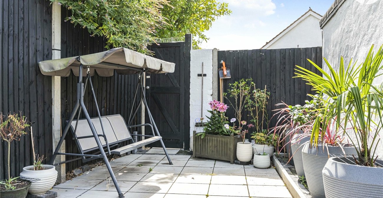 2 bedroom property for sale in Sidcup | Robinson Jackson