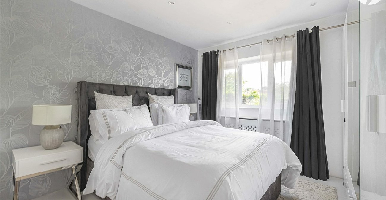 2 bedroom property for sale in Sidcup | Robinson Jackson