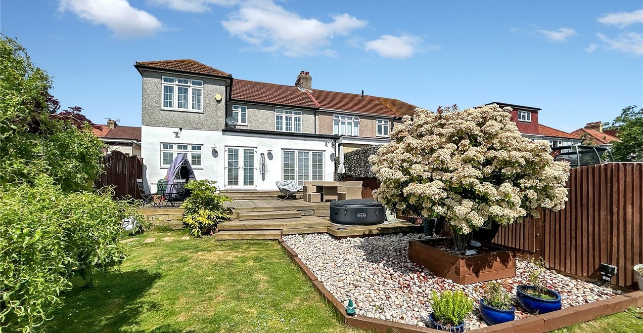 4 bedroom house for sale in Sidcup | Robinson Jackson