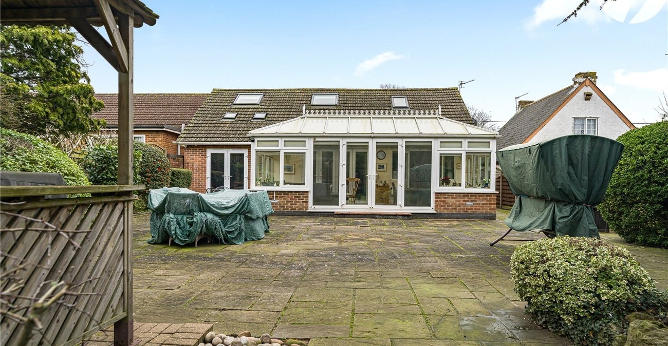 5 bedroom property for sale in Dartford | Robinson Jackson