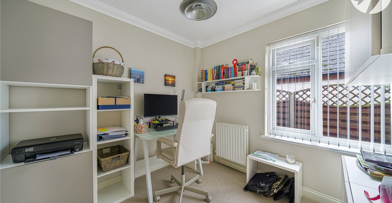 5 bedroom property for sale in Dartford | Robinson Jackson