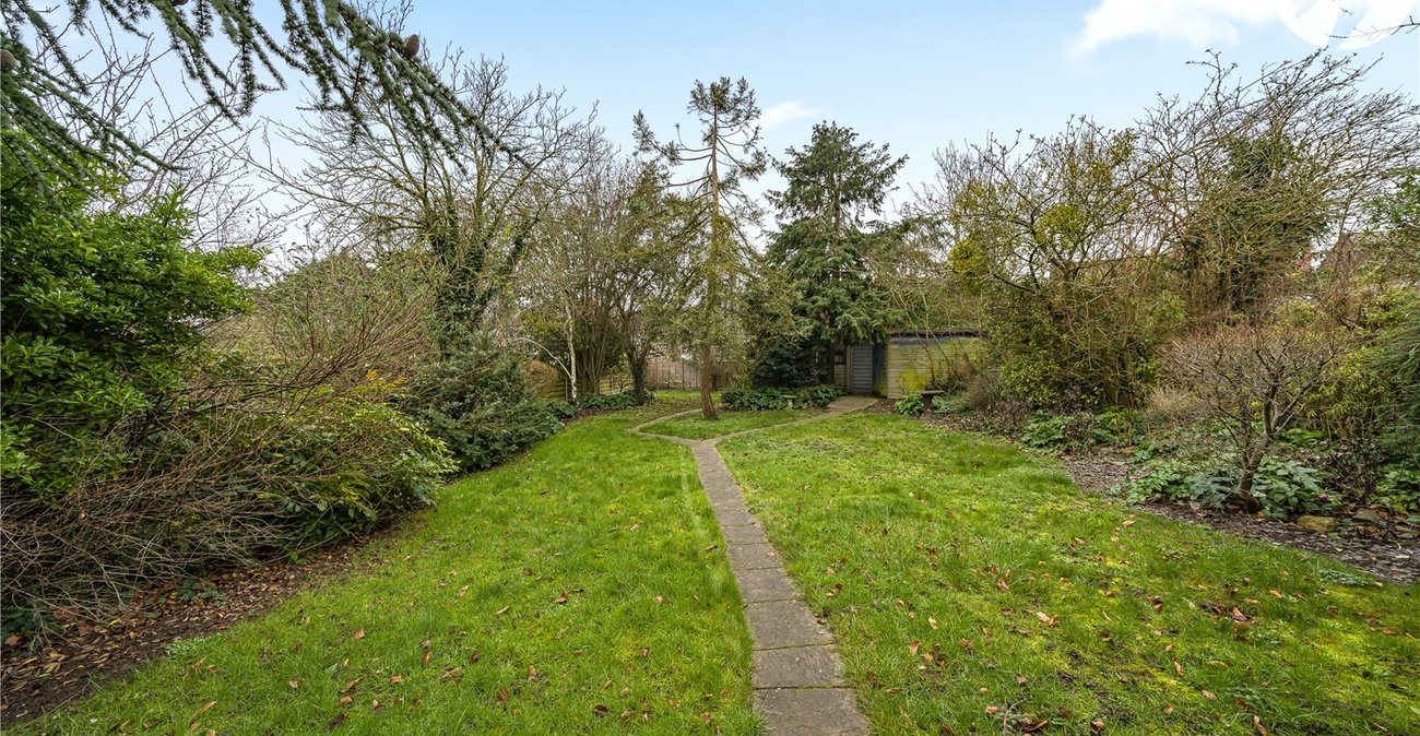 5 bedroom property for sale in Dartford | Robinson Jackson