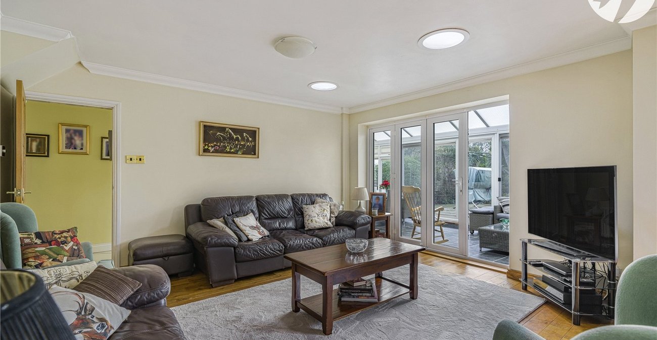 5 bedroom property for sale in Dartford | Robinson Jackson