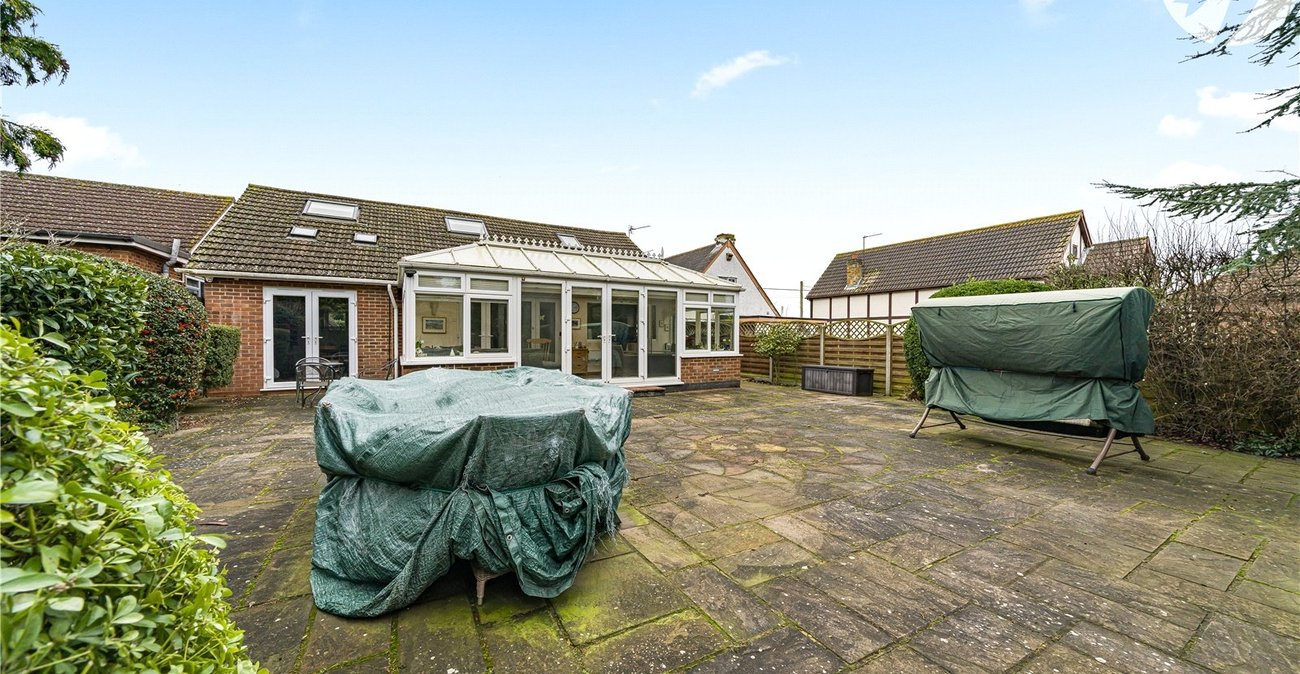 5 bedroom property for sale in Dartford | Robinson Jackson