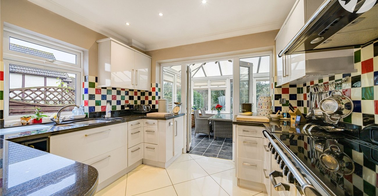 5 bedroom property for sale in Dartford | Robinson Jackson