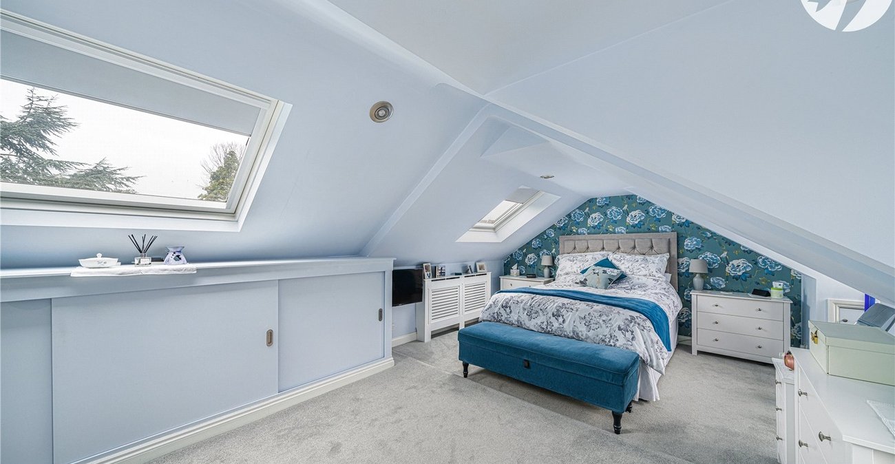 5 bedroom property for sale in Dartford | Robinson Jackson