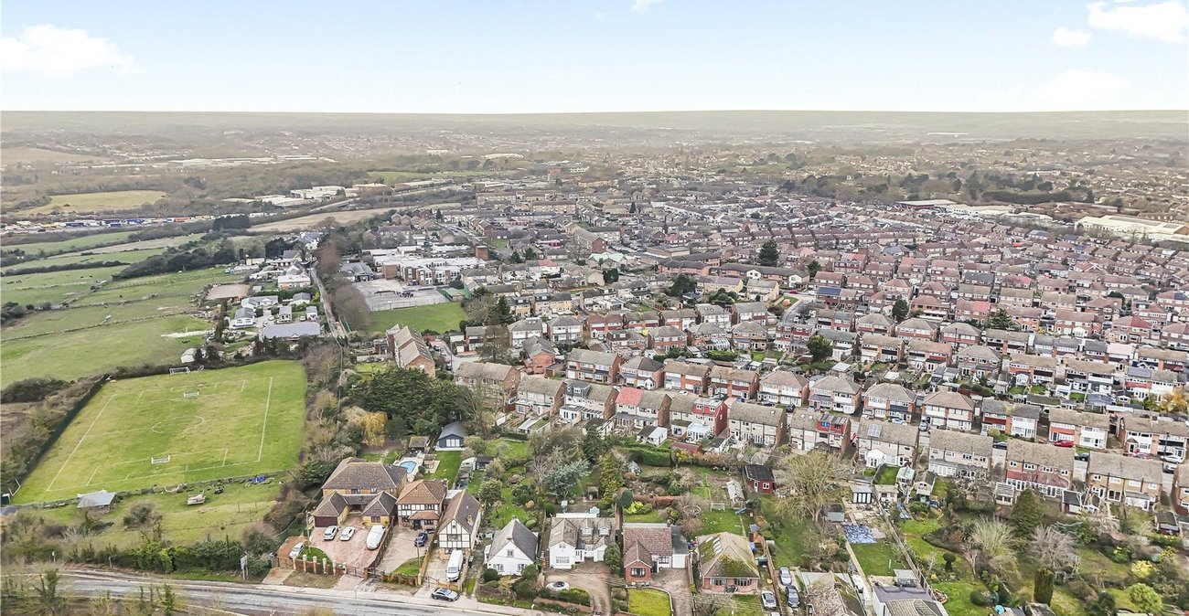 5 bedroom property for sale in Dartford | Robinson Jackson