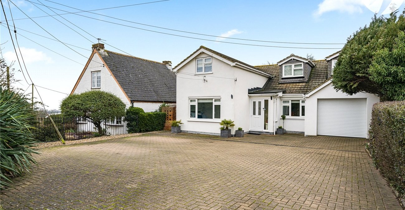 5 bedroom property for sale in Dartford | Robinson Jackson