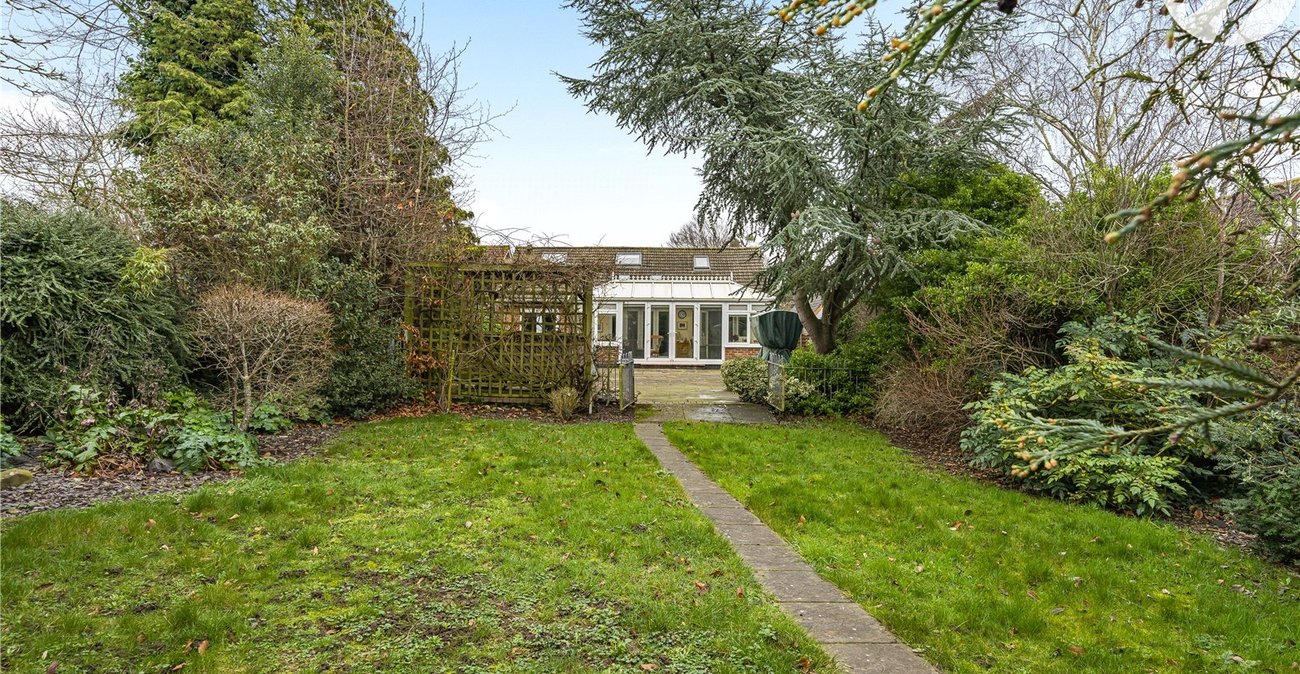 5 bedroom property for sale in Dartford | Robinson Jackson